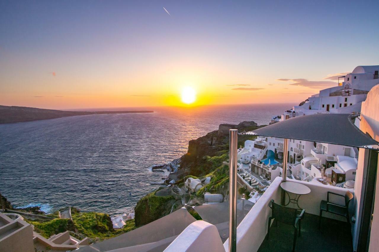 Theodora Suites (Adults Only) Oia  Exterior photo