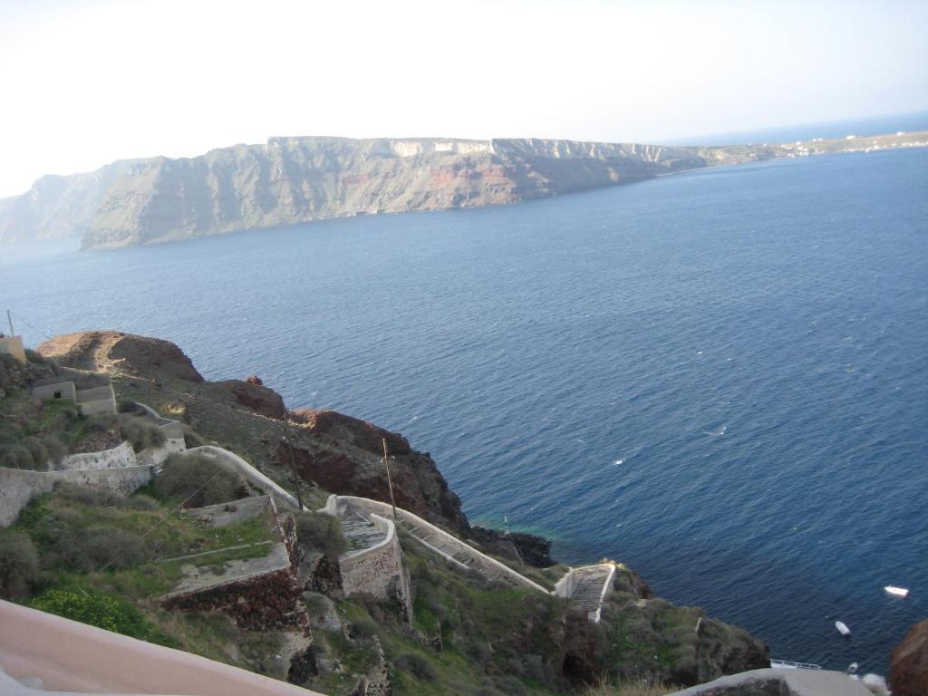 Theodora Suites (Adults Only) Oia  Exterior photo